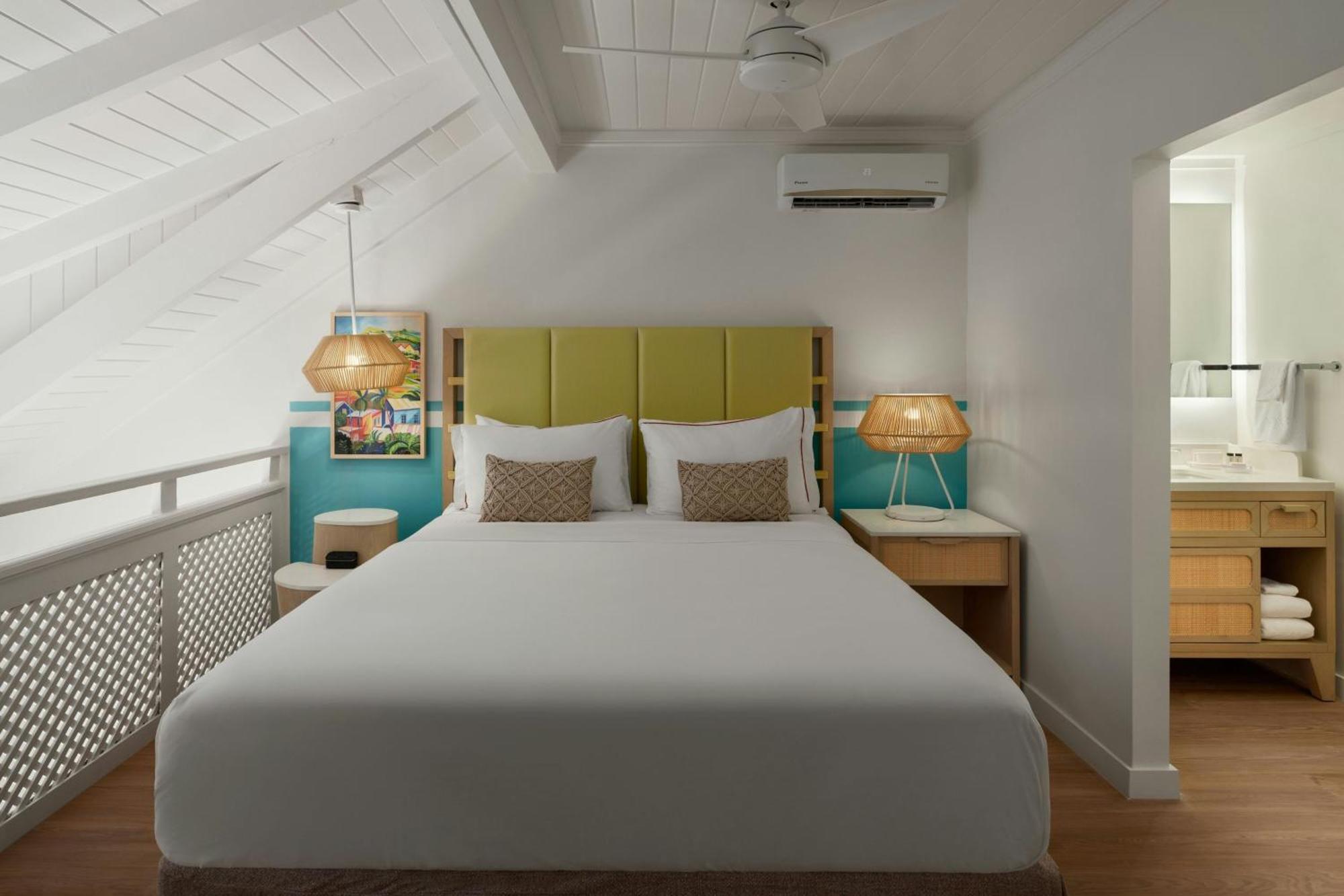 Ocean Front Duplex 1 Bedroom Suite